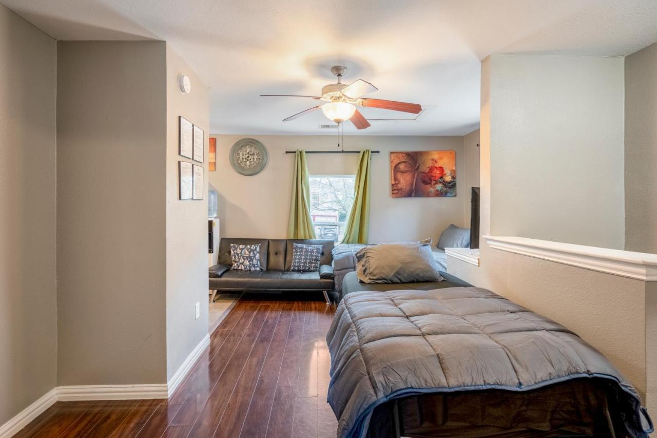 East Downtown Bungalow Houston Eksteriør billede